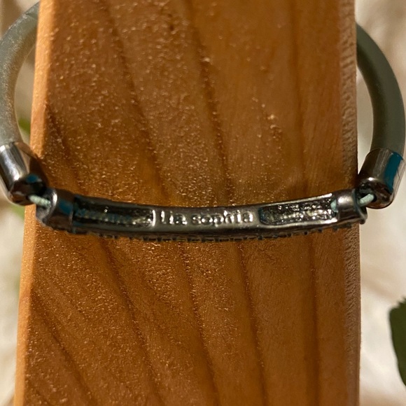 Lia Sophia Bracelet w/ Crystal Bar - Picture 4 of 4